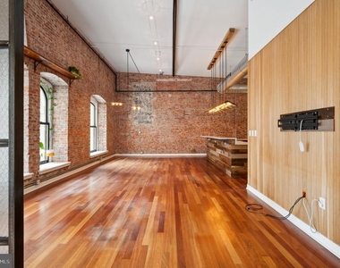 105 S 12th Street - Photo Thumbnail 18