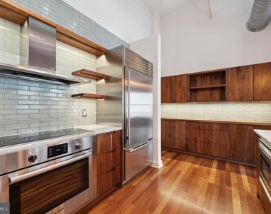 105 S 12th Street - Photo Thumbnail 8