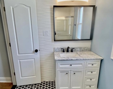 209 Daly Street - Photo Thumbnail 10