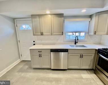 209 Daly Street - Photo Thumbnail 3