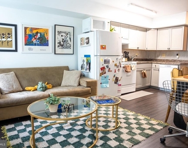 1537 W Stiles Street - Photo Thumbnail 3