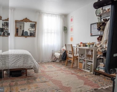 1537 W Stiles Street - Photo Thumbnail 11
