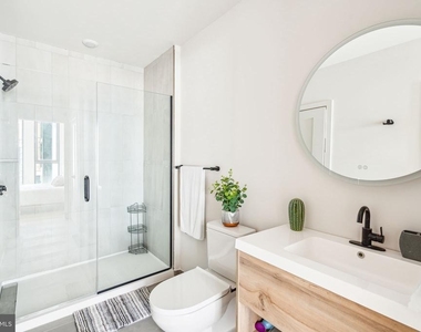 1705 N American Street - Photo Thumbnail 12
