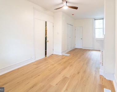 427 N Preston Street - Photo Thumbnail 6