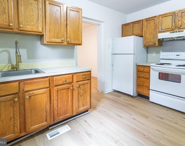 427 N Preston Street - Photo Thumbnail 10