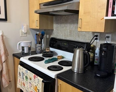 1202 South Street - Photo Thumbnail 6
