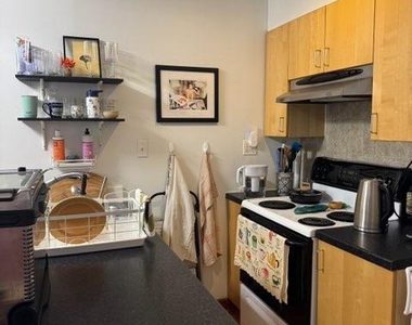 1202 South Street - Photo Thumbnail 4