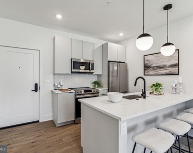 139 W Chelten Avenue - Photo Thumbnail 2