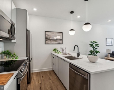 139 W Chelten Avenue - Photo Thumbnail 4