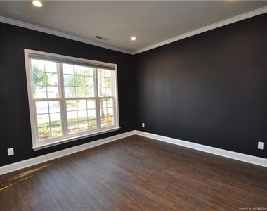 124 Shadow Mountain Lane - Photo Thumbnail 3
