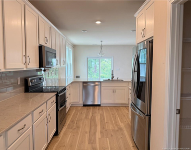 487 Union Street - Photo Thumbnail 7