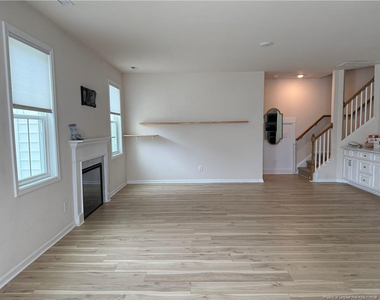 487 Union Street - Photo Thumbnail 4