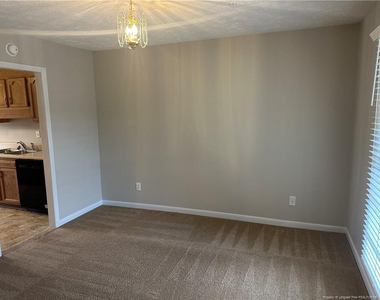 7850 Penelope Drive - Photo Thumbnail 3