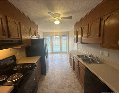 7850 Penelope Drive - Photo Thumbnail 5