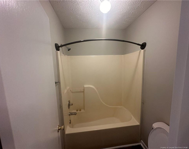 7850 Penelope Drive - Photo Thumbnail 13