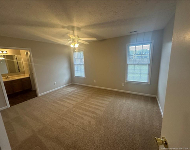 7850 Penelope Drive - Photo Thumbnail 10