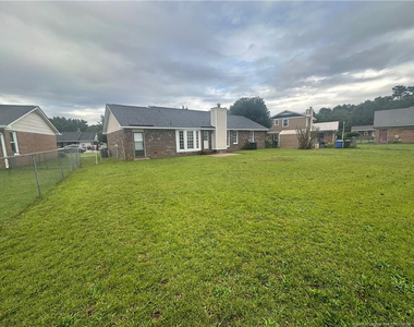 7850 Penelope Drive - Photo Thumbnail 2