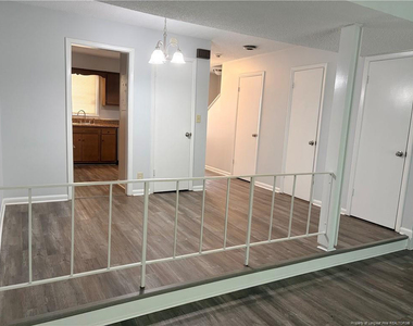 559 Winding Creek Road - Photo Thumbnail 5