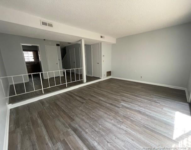 559 Winding Creek Road - Photo Thumbnail 8