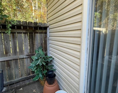 559 Winding Creek Road - Photo Thumbnail 19