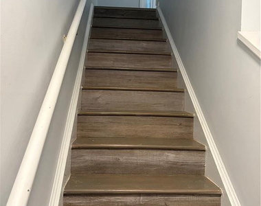 559 Winding Creek Road - Photo Thumbnail 12