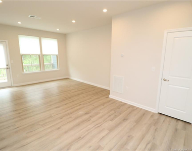 1242 Channing Park Circle - Photo Thumbnail 13