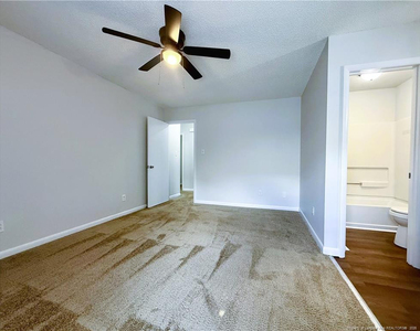 6868 Candlewood Drive - Photo Thumbnail 7