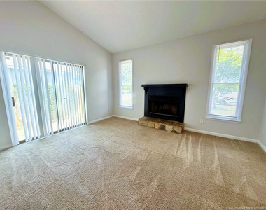 6868 Candlewood Drive - Photo Thumbnail 5
