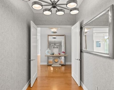 1414 S Penn Square - Photo Thumbnail 27