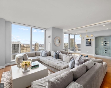 1414 S Penn Square - Photo Thumbnail 4