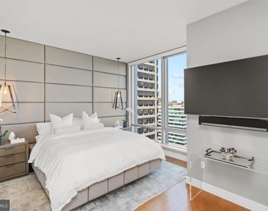 1414 S Penn Square - Photo Thumbnail 19