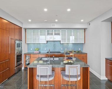 1414 S Penn Square - Photo Thumbnail 11