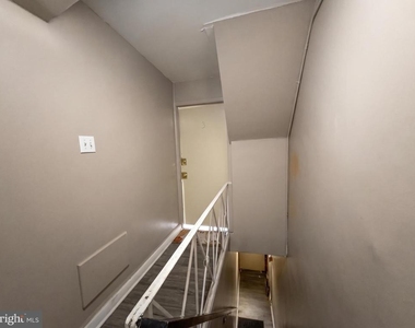 2603 E Somerset Street - Photo Thumbnail 3