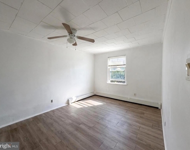 2603 E Somerset Street - Photo Thumbnail 12