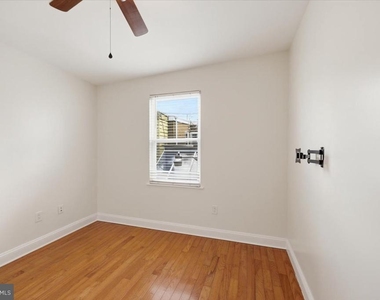 2653 S 6th Street - Photo Thumbnail 12