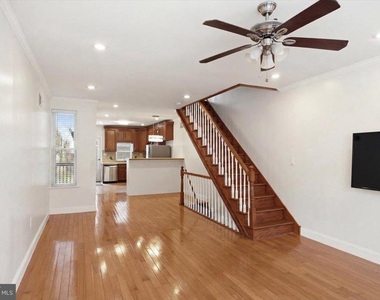 2653 S 6th Street - Photo Thumbnail 4