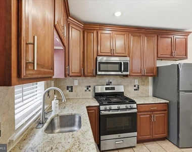 2653 S 6th Street - Photo Thumbnail 10