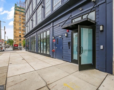 689 N Broad Street - Photo Thumbnail 20