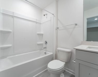 370 Freestall Drive - Photo Thumbnail 14