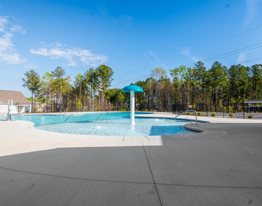 370 Freestall Drive - Photo Thumbnail 24