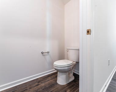 370 Freestall Drive - Photo Thumbnail 7