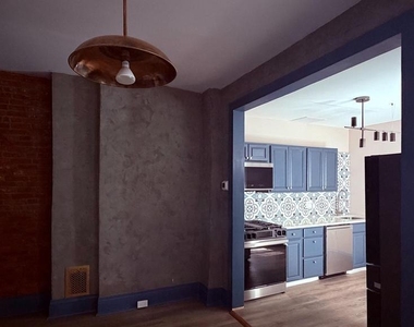 2213 E Thompson Street - Photo Thumbnail 1