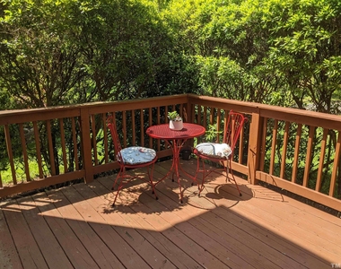 200 Charleston Lane - Photo Thumbnail 27