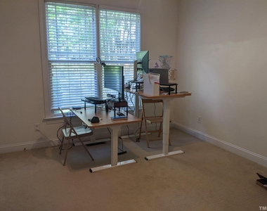 200 Charleston Lane - Photo Thumbnail 14