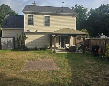 815 Homestead Park Drive - Photo Thumbnail 10