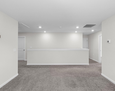 2466 Hutch Lane - Photo Thumbnail 21