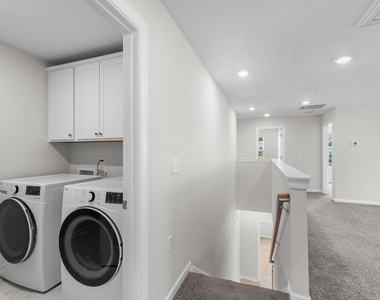 2466 Hutch Lane - Photo Thumbnail 17