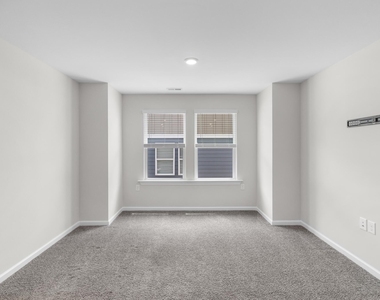 2466 Hutch Lane - Photo Thumbnail 20