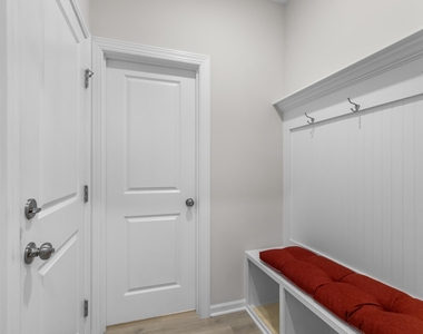 2466 Hutch Lane - Photo Thumbnail 10