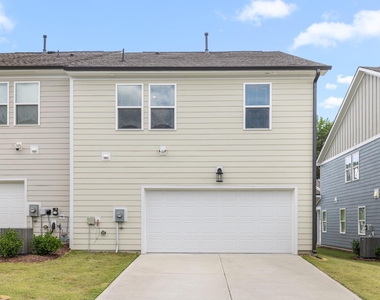 2466 Hutch Lane - Photo Thumbnail 39
